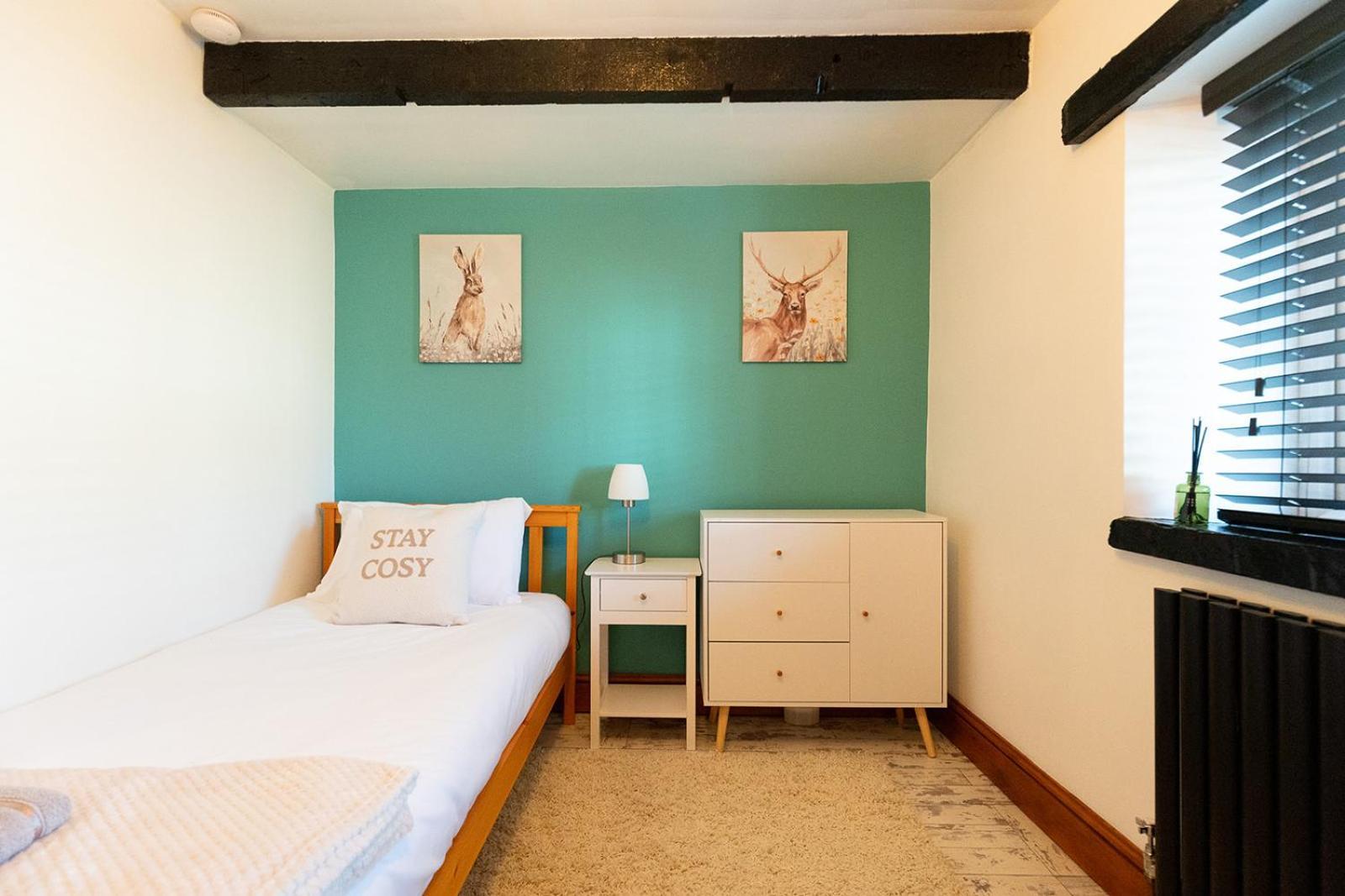 Wilsons - Cosy Based In The District Holiday home